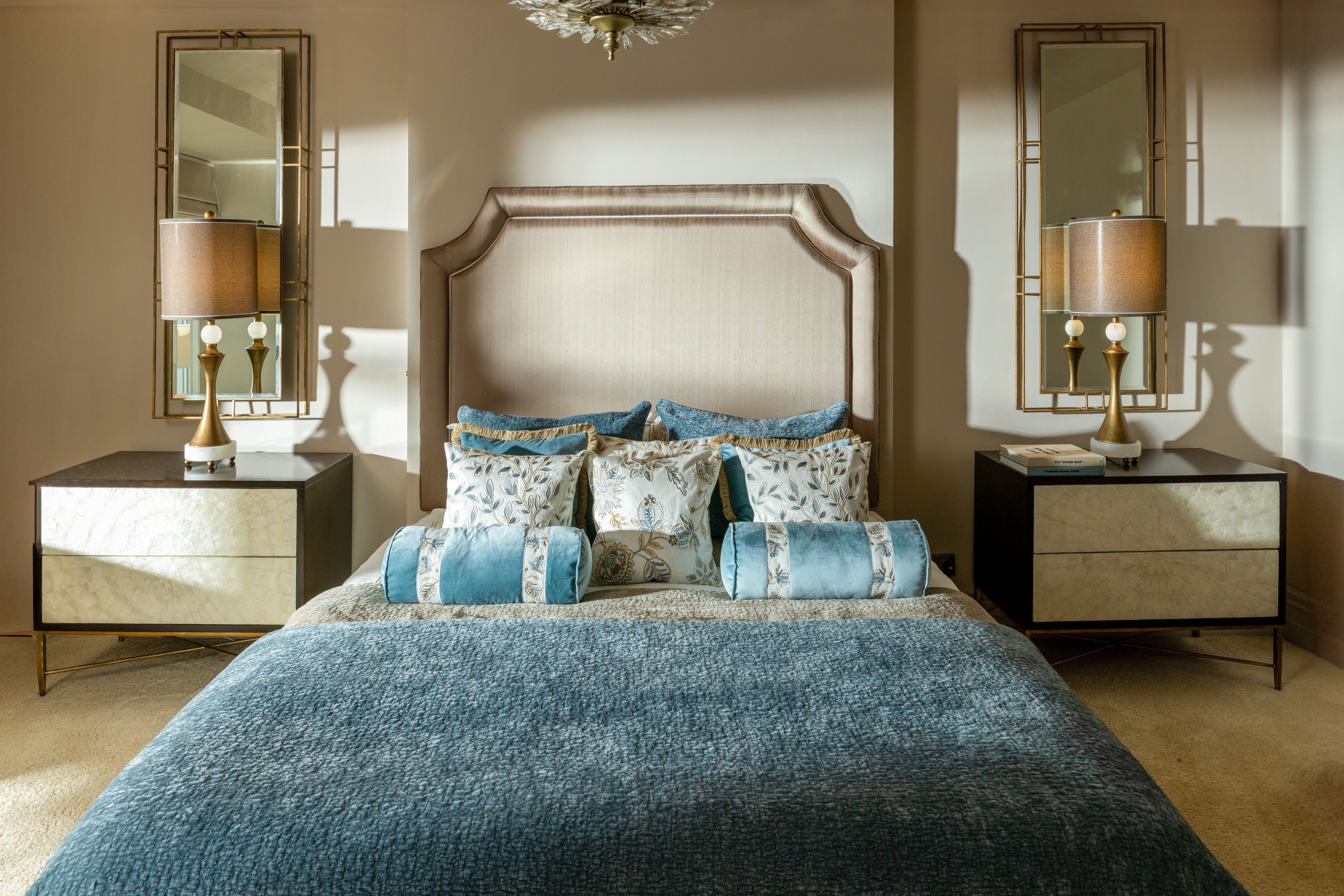 Bed Throws – Scatter Box
