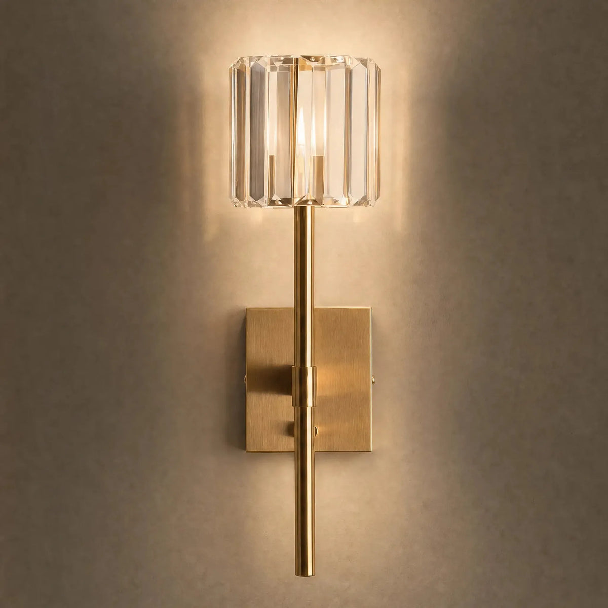 Dion Sconce